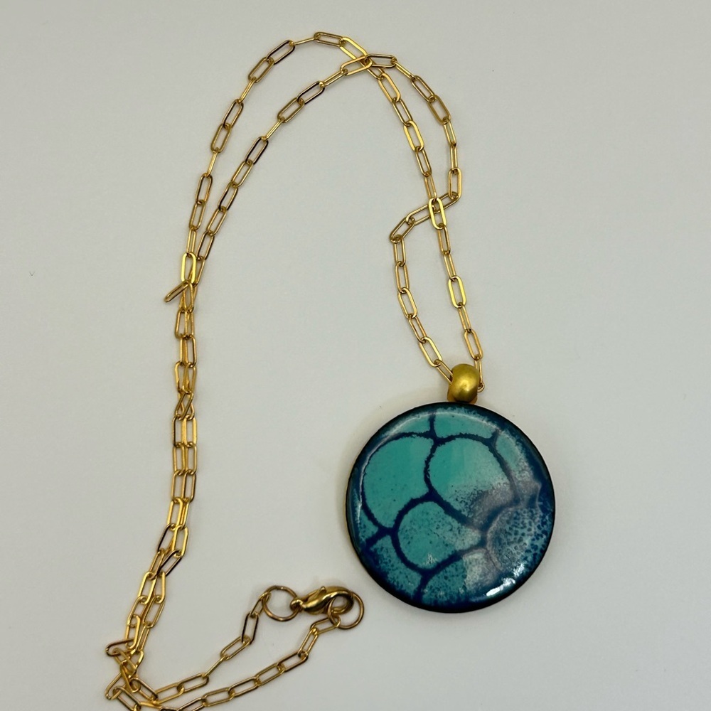 LeighElena Blue Magnetic Pendant Necklace Handmade Ceramic Artisan 18" Gold-tone - Picture 5 of 9